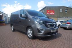 VAUXHALL VIVARO SPORTIVE - 2015 / 65 - SWB - ONE OWNER - FSH - METALLIC GREY