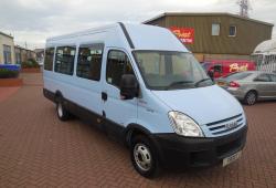 IVECO DAILY 40C12, 16 SEAT MINICOACH - 20,000 MILES - FROM NEW !!