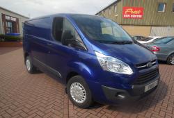 FORD TRANSIT CUSTOM - L1 H1 - 2014 / 64 - TREND -<br>DEEP IMPACT BLUE - 125ps - ONE OWNER