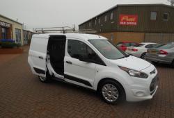 FORD TRANSIT CONNECT - 17 PLATE - CREW VAN - 44,000m - TREND - AIR CON - L1 H1