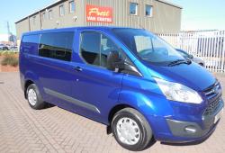 FORD TRANSIT CUSTOM 2016 - 6 SEAT CREW CAB<br>- 42,000m - TREND - 125ps - DEEP IMPACT BLUE