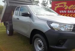 TOYOTA HILUX TIPPER ACTIVE KING CAB