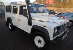 LAND ROVER TD5 110 DEFENDER STATION WAGON