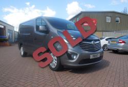 VAUXHALL VIVARO SPORTIVE - 2015 / 65 - SWB - ONE OWNER - FSH - METALLIC GREY