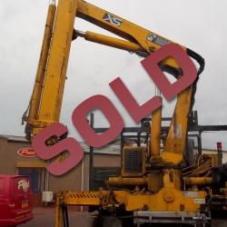 MERCEDES AXOR 1823 4X4 HIAB CRANE