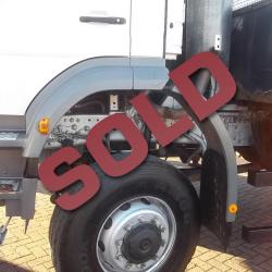 MERCEDES AXOR 1823 4X4 HIAB CRANE