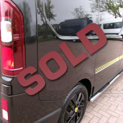 RENAULT TRAFIC FORMULA 1 EDITION SPORTS - 6 SEAT CREWVAN