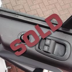 FORD TRANSIT CUSTOM 2016 LWB L2 - 2.2 125 - LIMITED - 16,000 MILES - LOCAL OWNER - AIR CON