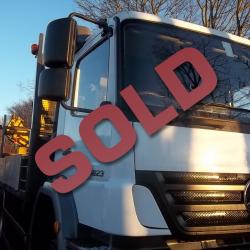 MERCEDES AXOR 1823 4X4 HIAB CRANE