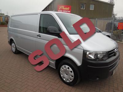 VOLKSWAGEN TRANSPORTER 140PS LWB AIRCON MODEL