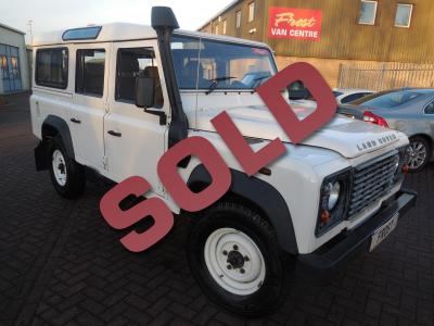 LAND ROVER  TD5 110 DEFENDER STATION WAGON